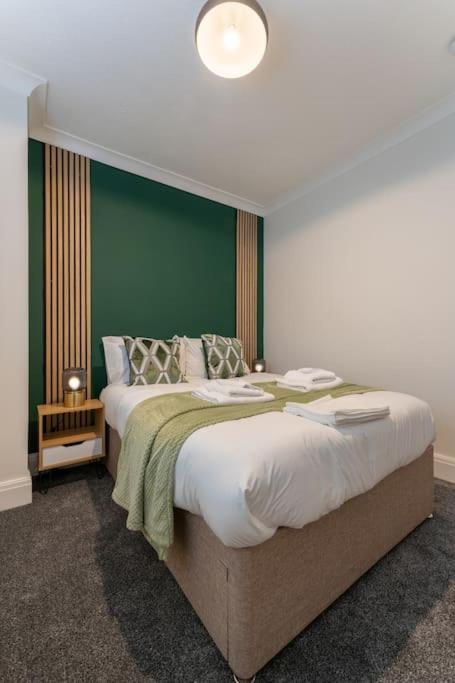Evergreen Lodge-Wyndale-4Br Wparking Bham Nec 伯明翰 外观 照片